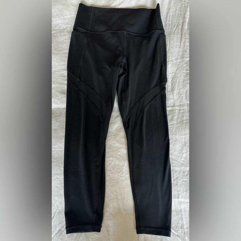 ATHLETA SALUTATION STASH MESH 7/8 TIGHT